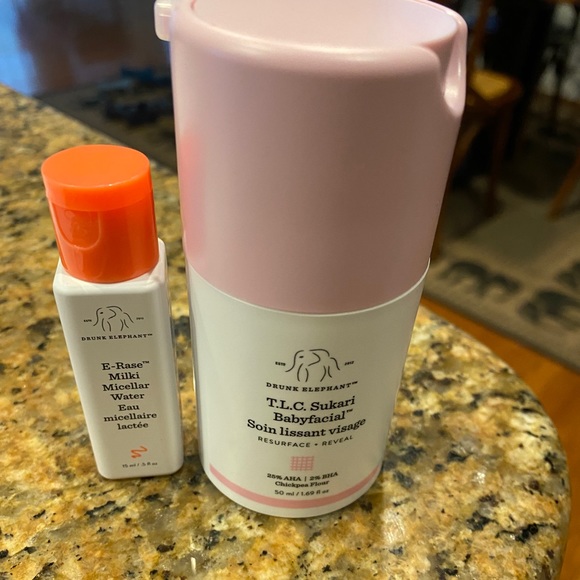 Drunk Elephant T.L.C. Sukari Babyfacial™ & E-Rase